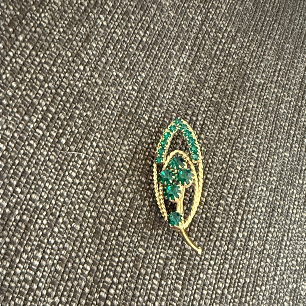 Elegant Gold and Green Leaf Brooch